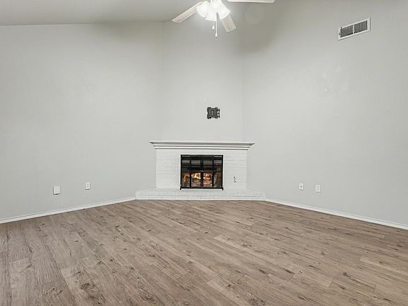5th image of 5516 96th St