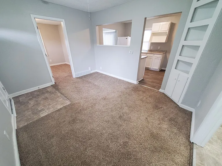 215 Leland Ave — Photo 8