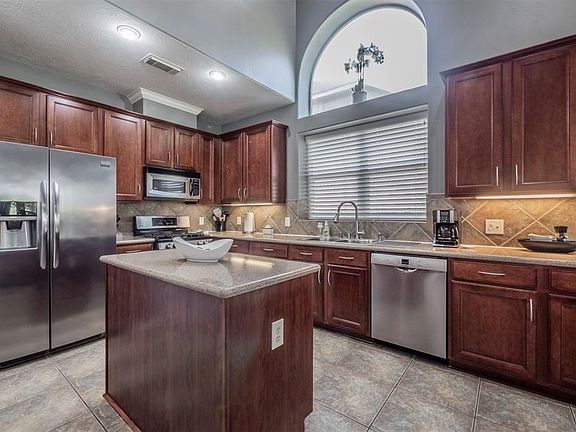 5th image of 1114 Rock Green Ct
