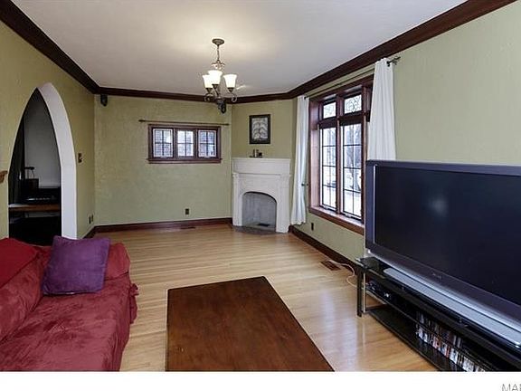 5th image of 5245 Lindenwood Ave