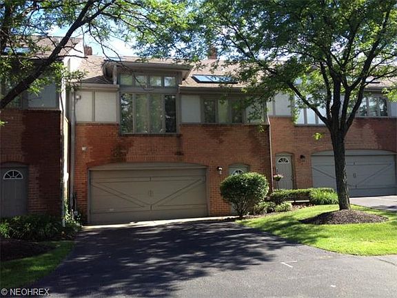 2nd image of 25450 Fairmount Blvd APT 7