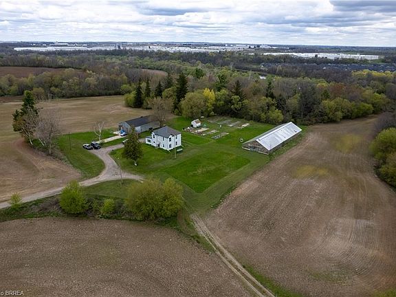 3rd image of 47 Pottruff Rd