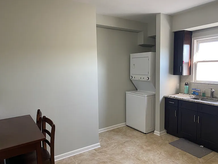 Washer/Dryer Hookup