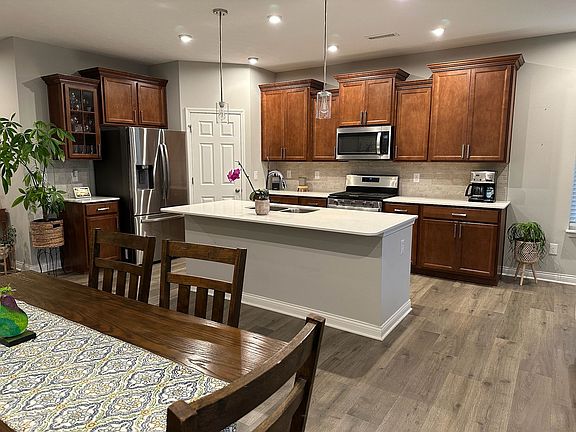 5th image of 10138 Adler Ct #138