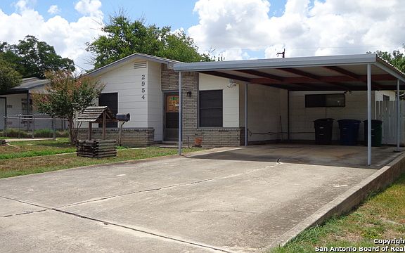 2nd image of 2954 Lasses Blvd
