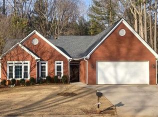 550 Paris Dr, Lawrenceville, GA 30043