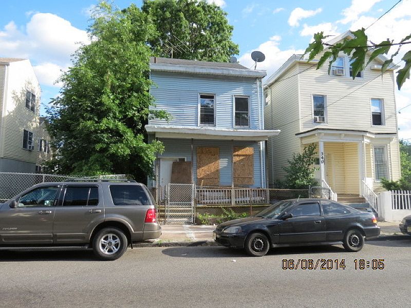 2nd image of 342 Ellison St