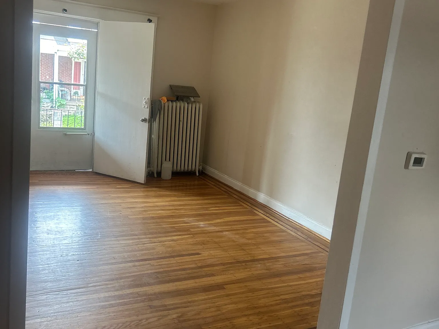 3 bed, 1200 sqft, $1,575 — Photo 3