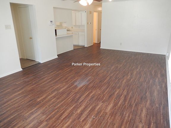 4th image of 410 Charlotte St