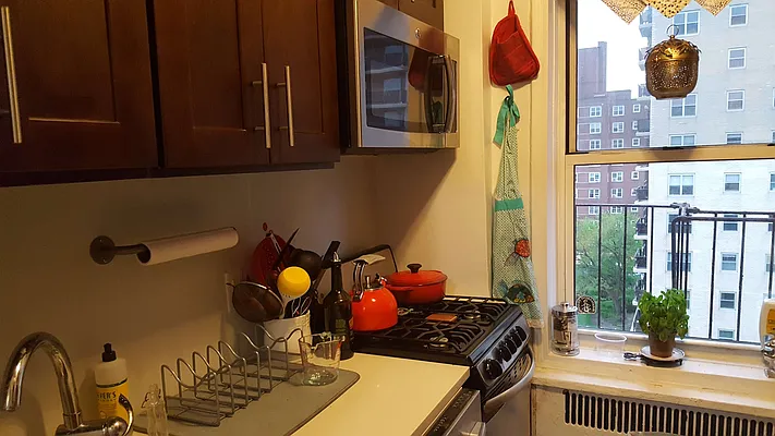 Rented by The Coop Connection LLC | media 23