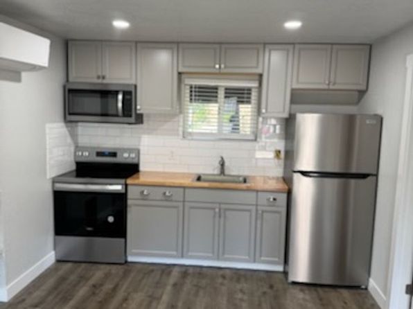 655 Rogue River Hwy APT 4