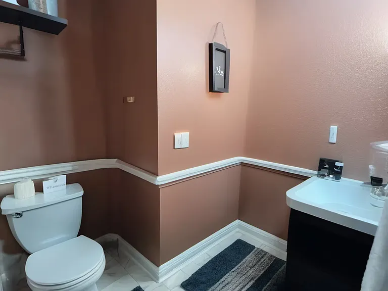 1318 Plum Valley Dr — Photo 20