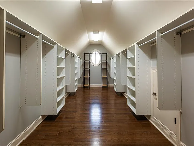 2360 Manor Creek Ct — Photo 37