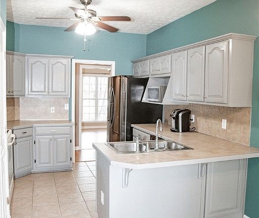 3rd image of 80 Meadowlark Dr