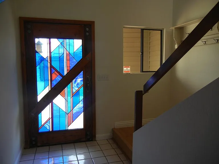 160 Melrose Ave — Photo 1