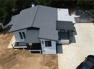 21435 Golondrina St, Woodland Hills, CA 91364