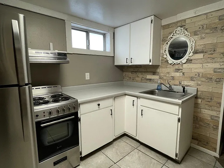 842 N 200 E — Photo 13