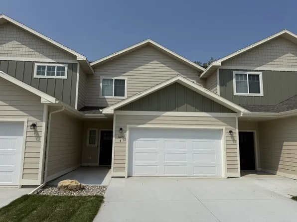 1615 Ohana Ave #4, Brookings, SD 57006