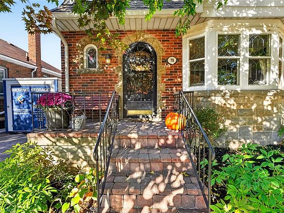 5th image of 78 Cameron Ave S
