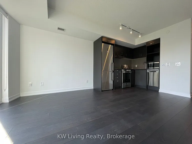 219 Dundas St E #2202 — Photo 7