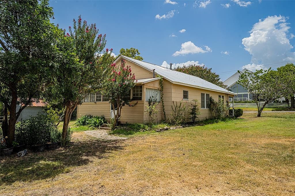 201 S Washington St, Round Top, TX 78954 MLS 62610751 Zillow