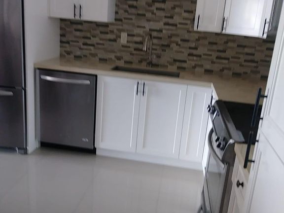 5th image of 18031 Biscayne Blvd APT 1503