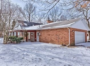 1908 Shelly Ct, Urbana, IL 61802