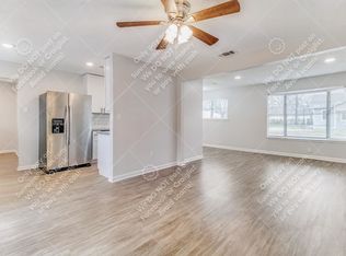 620 E College St, Sherman, TX 75090