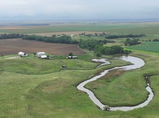 955 Ellis Ave, Ellis, KS 67637