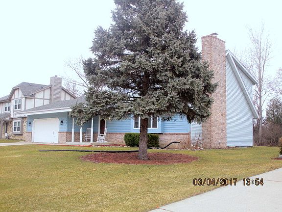 3rd image of 3469 Elmwood Dr E