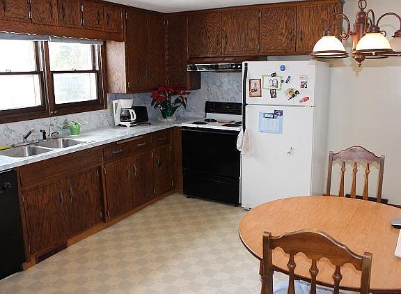 3rd image of 13214 Johnson St NE
