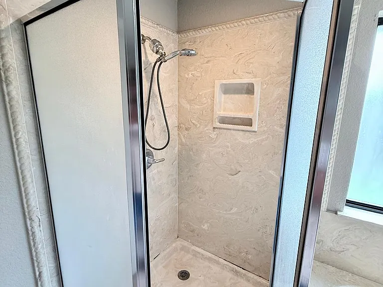 2708 Hydrangea Ave — Photo 29