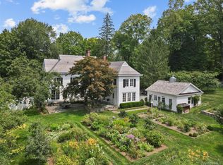 21 Katonahs Wood Rd, Katonah, NY 10536