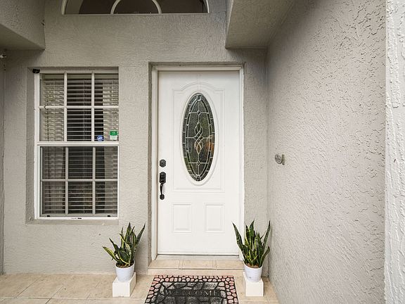 3rd image of 3843 Bellewater Blvd