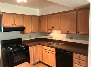 41634 Bedford Dr, Canton, MI 48187