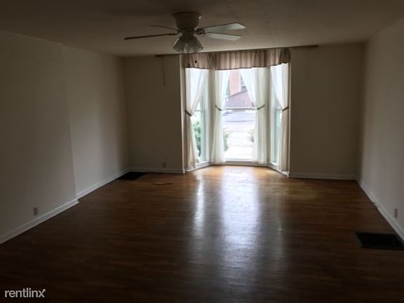 2nd image of 3015 N Delia St