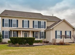 10 Forest View Dr, Hawthorn Woods, IL 60047