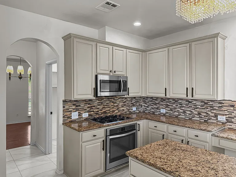 2509 Heather Glen Dr — Photo 7