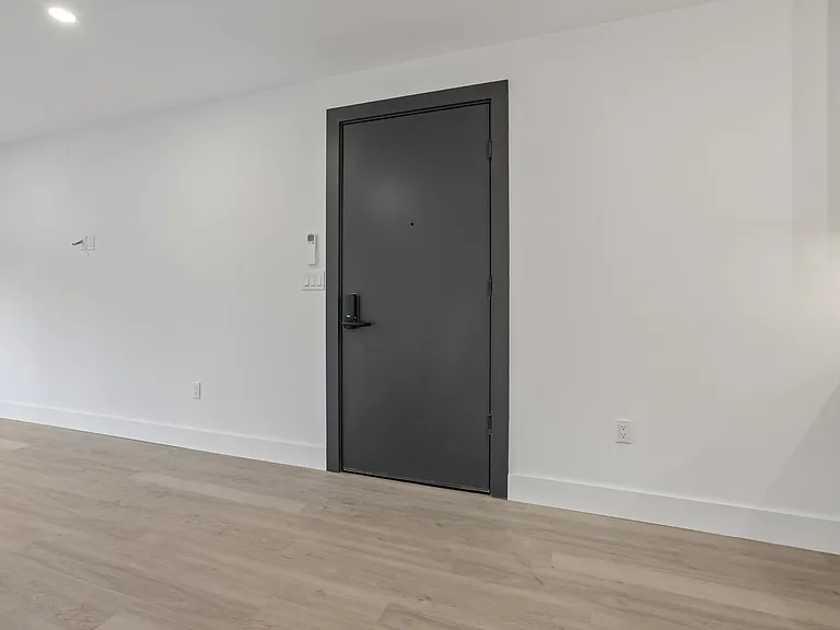 325 Manville Rd #102 — Photo 15