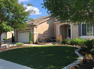 2624 Goshen Ave, Clovis, CA 93611