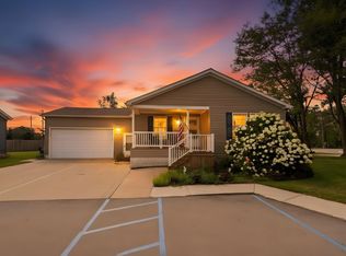 10364 Bonaparte Ct, Ira, MI 48023