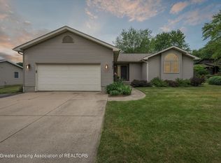 9147 Coleman Rd, Haslett, MI 48840