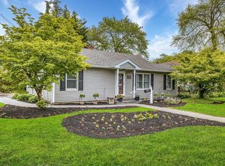 450 Pine Dr, Brightwaters, NY 11718