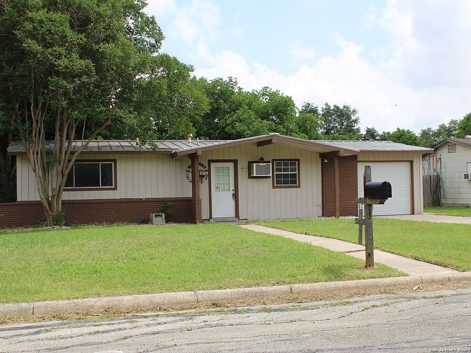 1st image of 238 Park Ln