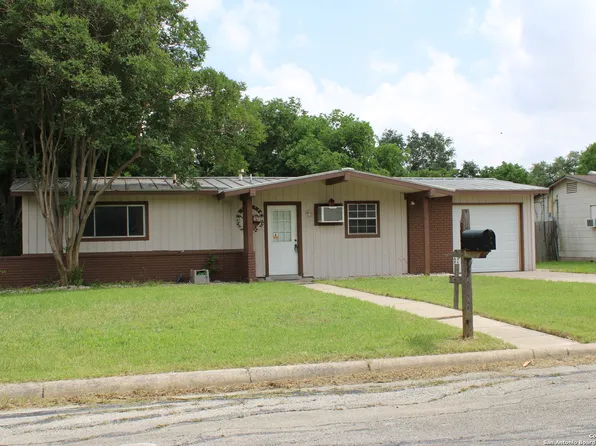 238 Park Ln, Universal City, TX 78148
