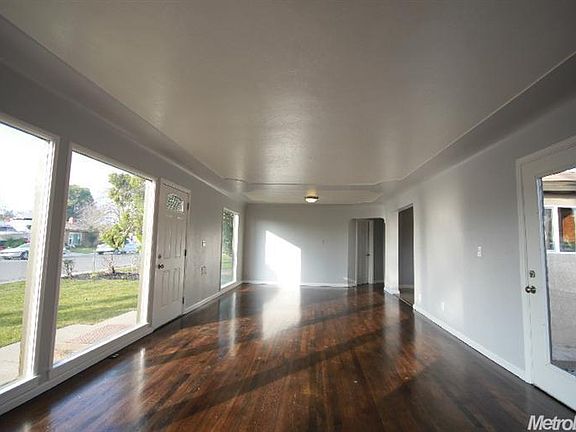 5th image of 1302 Mayette Ave