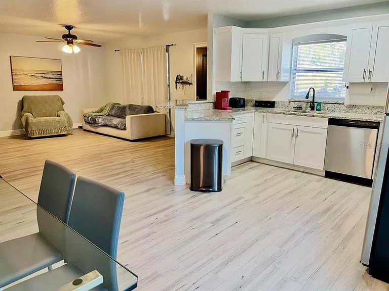 3517 Bishop Eddie Newkirk Way — Photo 4