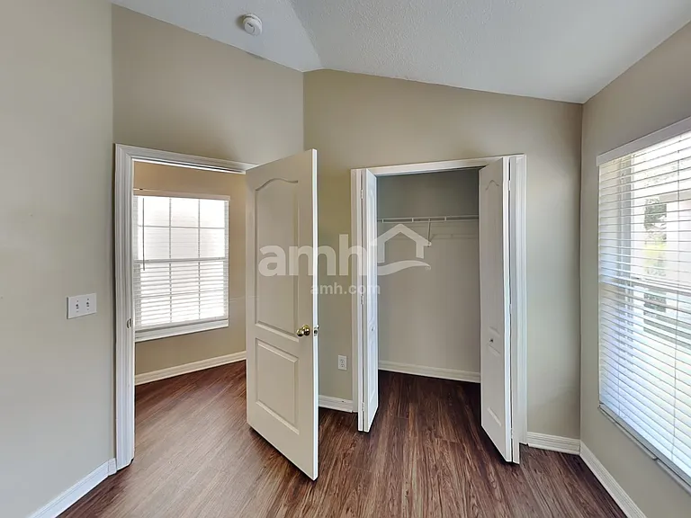 12828 Standbridge Dr — Photo 18
