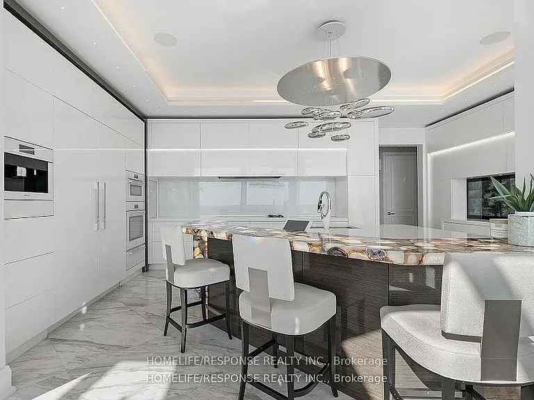 1400 Watersedge Rd — Photo 8