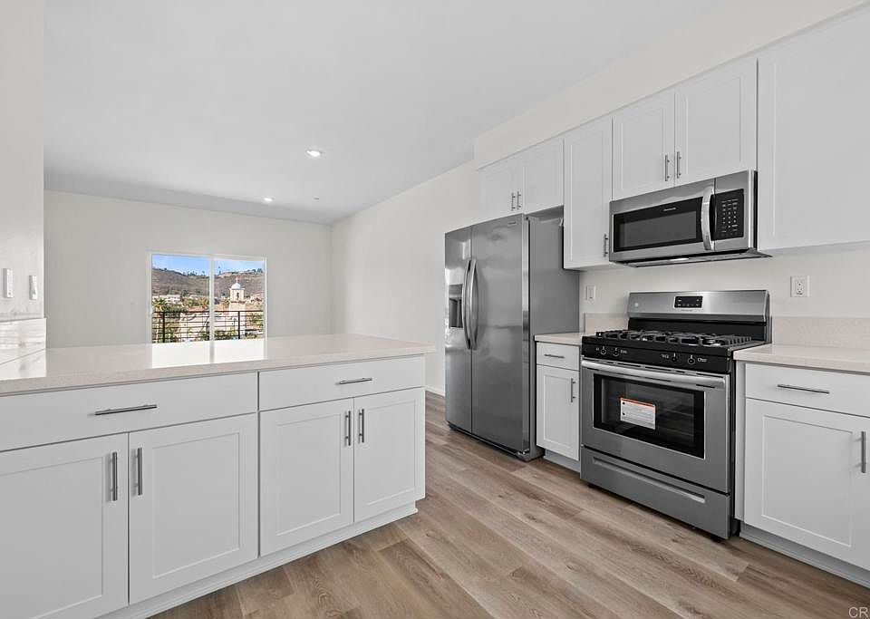 1st image of 8174 Golden Ave